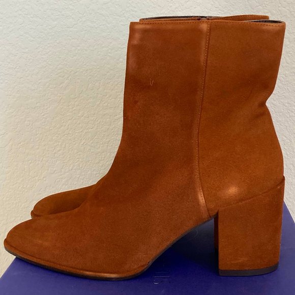 New STUART WEITZMAN Notazzie Suede Bootie - Picture 4 of 10
